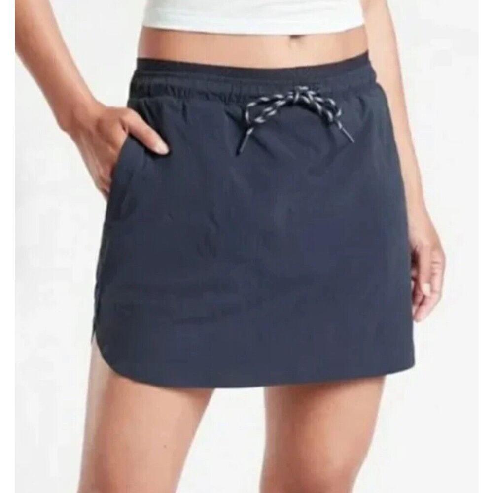 Athleta Crest Skort 4 Black Athletic Hiking Skirt Shorts Lined Stretch Pockets